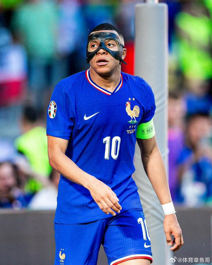 米体：对阵卡利亚里将成为弗格森的最后机会，否则将被退货（米体：战卡利亚里或成弗格森最后自救战，若无起色恐被退回）