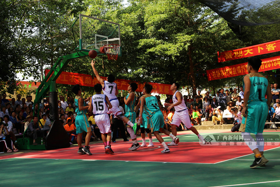 孔帕尼：我不想看到“孔帕尼足球”，我想看到拜仁的风格（孔帕尼：拒绝“孔帕尼足球”标签，目标是拜仁风格）