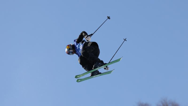 zhuo社媒：往日种种...你说的可是往日😭（zhuo社媒：那些都已成往事…你说的也只是过去😭）