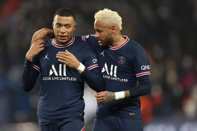 泰州队苏超夺冠每人奖励50万？泰州市体育局：这是假消息（网传泰州队苏超夺冠人均奖50万？泰州市体育局辟谣：不属实）