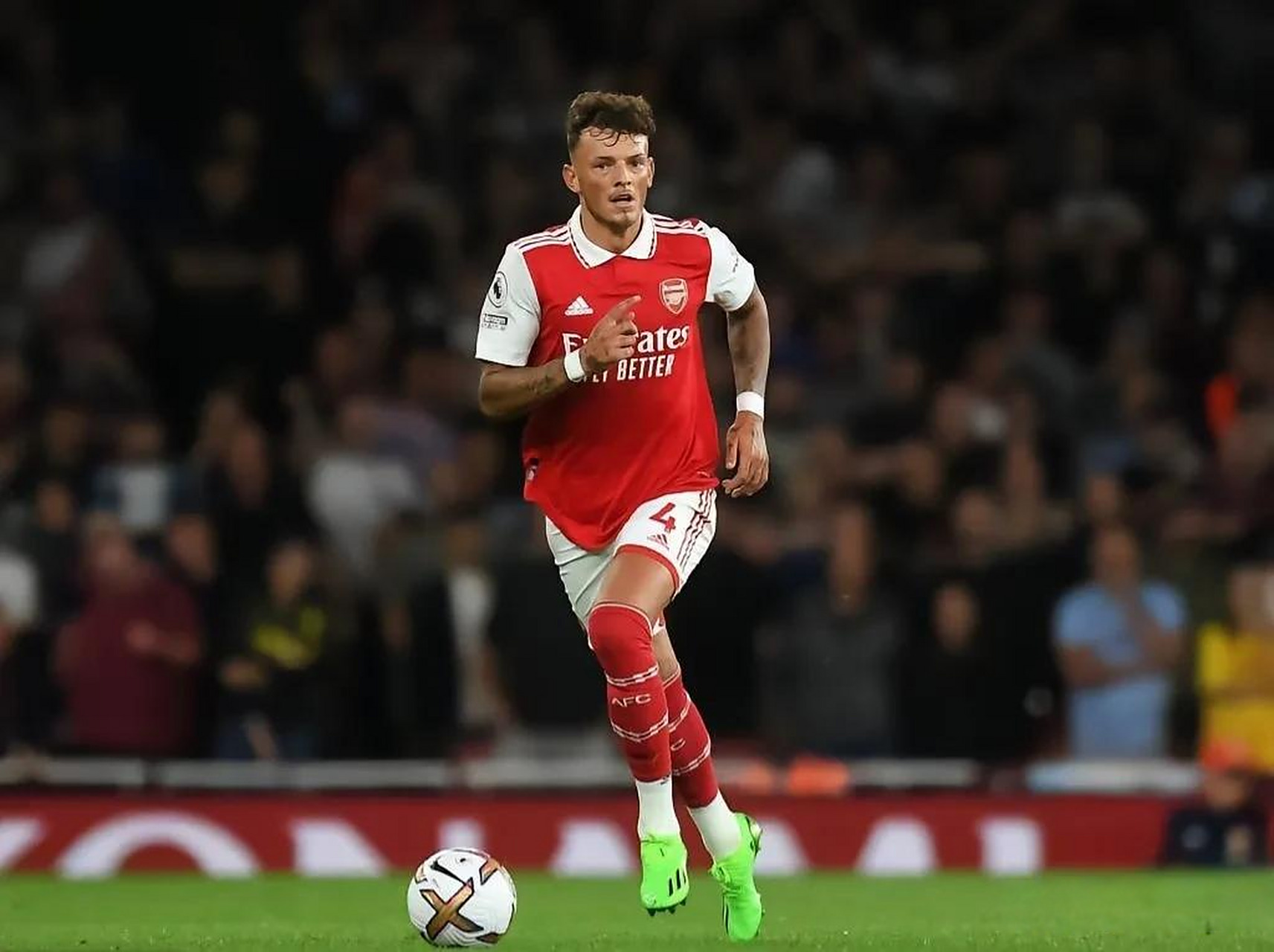 英媒：奥纳纳想回曼联夺回首发，如果不行可能去另一英超球队（英媒：奥纳纳盼重返曼联争夺主力，若无望将考虑转投其他英超队）