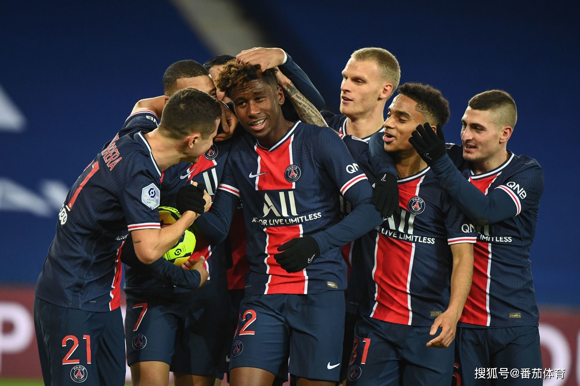 大罗：我告诉内马尔世界杯前一年只能训练、吃饭和睡觉（罗纳尔多劝内马尔：世界杯前一年唯有训练、吃饭与睡觉）