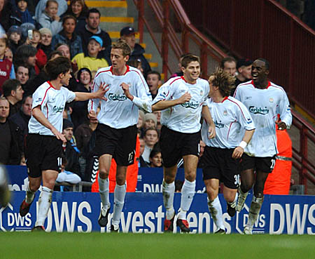 费迪南德：见到巴乔让我非常激动，那仿佛让我回到了童年时代（费迪南德：见到巴乔热血沸腾，恍若回到童年）