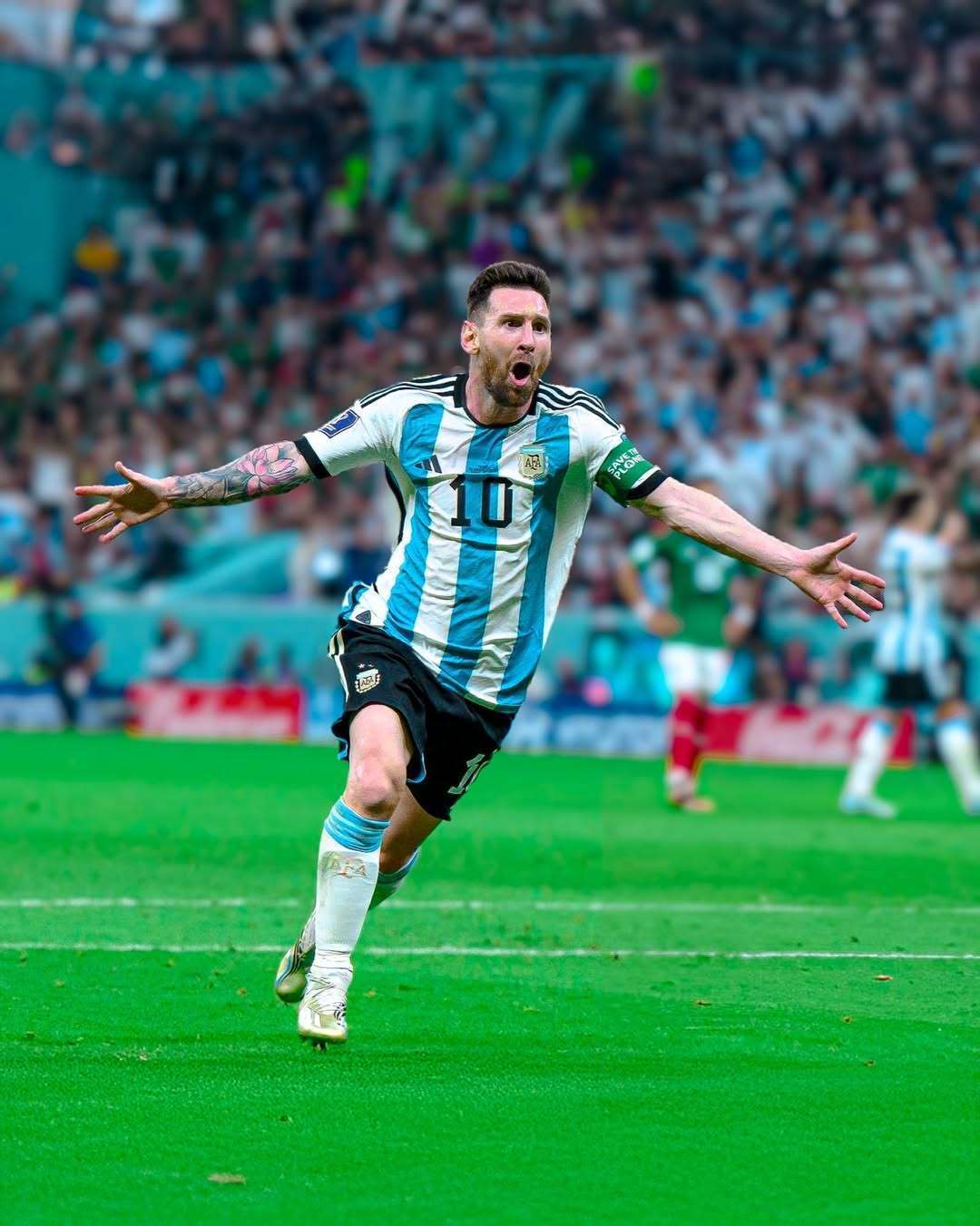 门兴格拉德巴赫4-0大胜圣保利，哈里斯-塔巴科维奇梅开二度，弗劳洛破门（门兴格拉德巴赫4-0横扫圣保利：哈里斯-塔巴科维奇双响，弗劳洛建功）