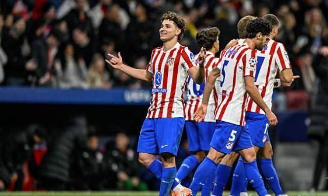 阿斯：霍安状态恢复如初，复出即帮巴萨时隔十场比赛再获零封（阿斯：霍安伤愈归来即奉零封，助巴萨终结十场无零封纪录）