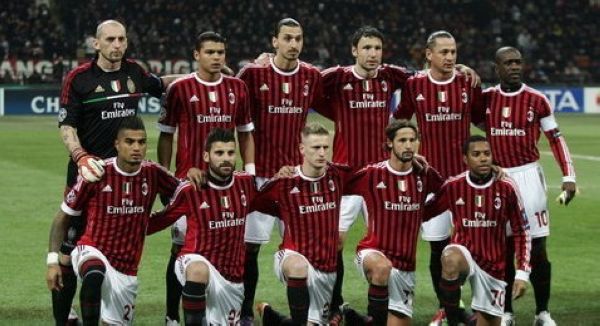 祸不单行，迪巴拉对阵米兰射失点球时疑似拉伤大腿（双重打击！迪巴拉战米兰罚丢点球，疑似大腿拉伤）