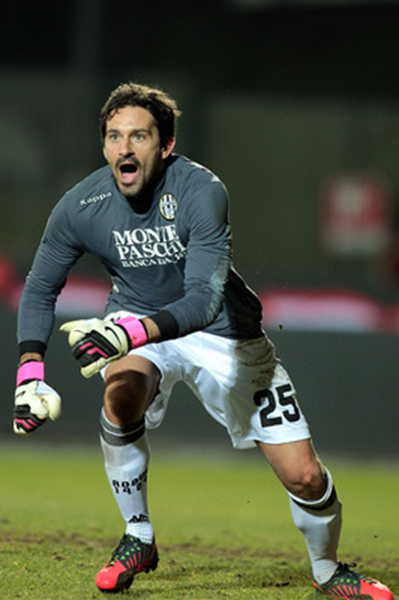 恩佐：我没法去国家队了，过去四个月我的膝盖一直有问题（恩佐：膝伤已困扰四个月，无缘国家队征召）