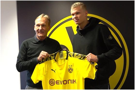 德天空：多特加入对16岁新星菲林的争夺，曼联也在竞争中（德天空：多特参与16岁新星菲林争夺战，曼联同样在列）