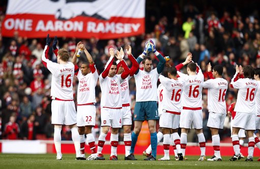 DO：萨拉赫预计缺席欧冠大名单，但并非队内纪律处分（萨拉赫预计无缘欧冠名单，非因队内纪律问题）