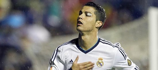 宫斗升级！萨拉赫：难以置信，我被当成替罪羊，有人不想我留下（内斗升级！萨拉赫直言：不可思议，我成了背锅者，有人不愿我留队）