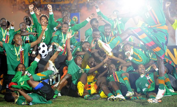 意甲三分制时代罗马第6次前11场24+分，前5次最终均排名前三（意甲三分制以来罗马第6次前11轮24分以上，此前5次最终均进前三）