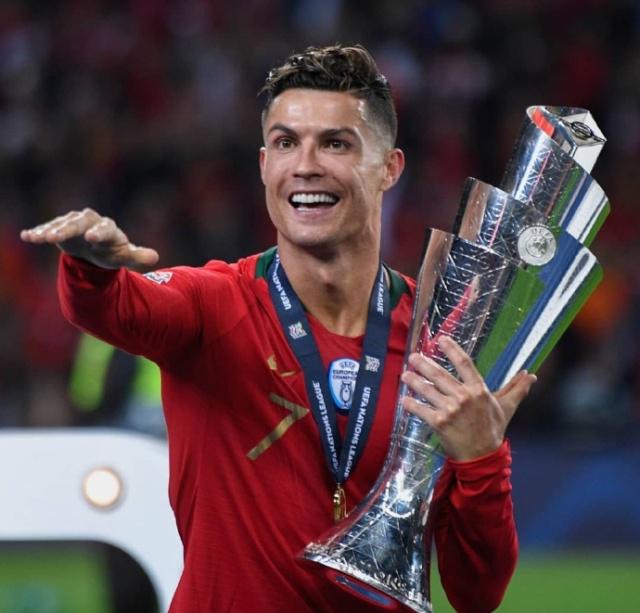 法比奥：这是我人生中第一个金靴，可惜未获得联赛冠军（法比奥：生涯首获金靴，遗憾无缘联赛冠军）