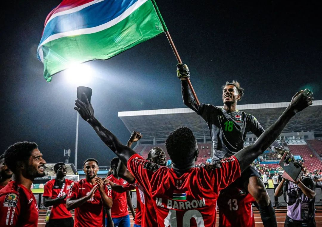 加斯佩里尼：我们因为五个点球罚丢四个被惩罚，这实在太多了（加斯佩里尼：五点球仅进一遭惩罚，这样的失误太多了）