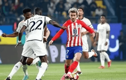 颜骏凌：这一年球队很不容易，夺冠靠的是积累