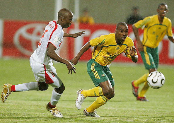 萨拉赫在社媒晒照庆祝圣诞节，被网友怒批背弃信仰（萨拉赫晒圣诞照惹争议：遭网友质疑违背信仰）