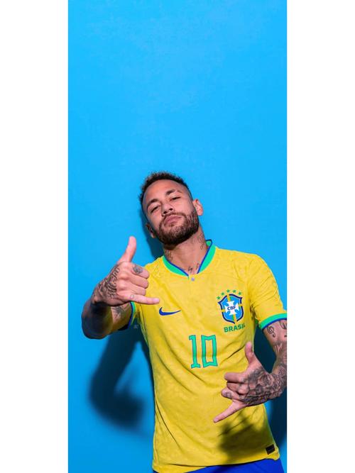 半场战报：法兰克福0-0沃尔夫斯堡（半场速报：法兰克福与沃尔夫斯堡0-0握手言和）